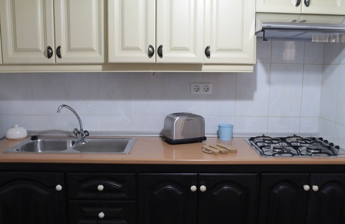 El Roque Apartment | Explore Oceanfront Comfort at Alby: Lookout with Spa & Views