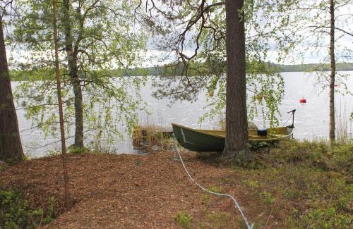 Aanekoski House | Exceptional Waterfront Stay at Vonkale with Fishing Access