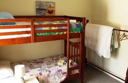 Yeppoon House | Accommodation at the theater