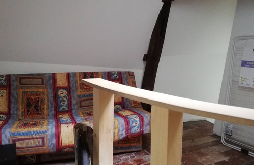 Cande Apartment | Cozy Accommodation in Candé Center with Kitchen & Wifi