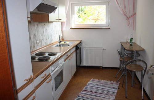 Gemarkung Horschwag Apartment | Serene Accommodation in Beautiful Laucherttal with Pool