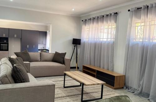 Pretoria Apartment | Accommodation in Lynwood Pretoria East for larger groups and Families