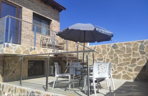Navalcarnero House | Accommodation in Navalcarnero Cueva del Cid
