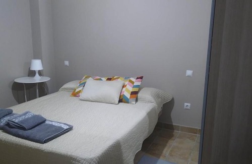 Navalcarnero House | Accommodation in Navalcarnero Cueva del Cid
