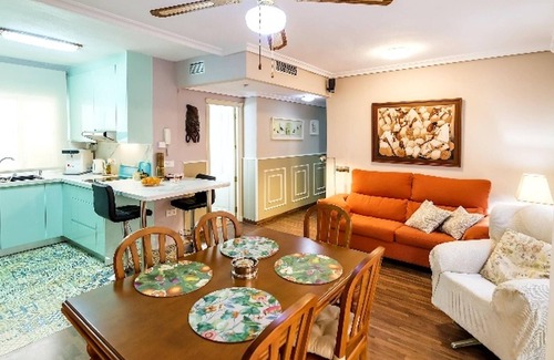 Ciudad Jardin Apartment | Convenient Accommodation in Cordoba with Parking Options