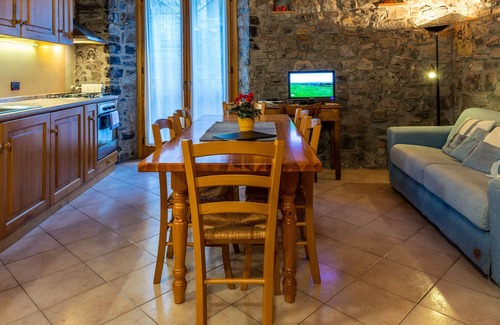 Zorzino Apartment | Enchanting Stay in Zorzino Castle with Lake Views & More