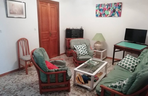 Los Corrales House | Convenient Accommodation with Lake View in Andalusia