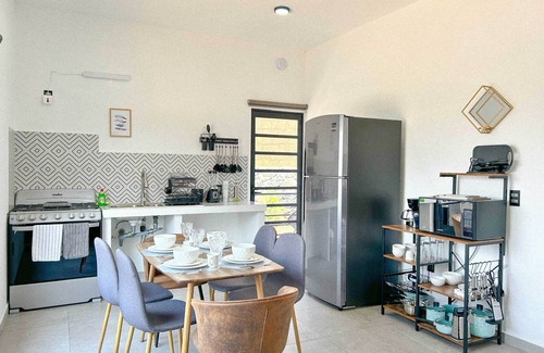 Tepoztlan House | Relaxing Accommodation with Heated Pool in Tepoztlán