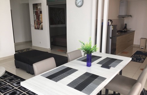 Bandar Baru Bangi Apartment | Modern ACComo24 EVO SoHo Apartment with Pool in Bangi