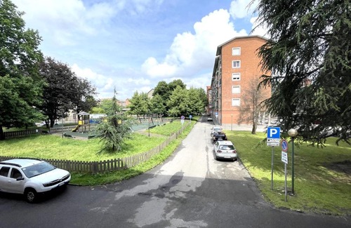 Chiesa Rossa Apartment | Child-Friendly Accomodo MIB28 Bivano near Navigli Canals