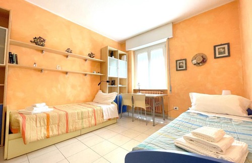 Chiesa Rossa Apartment | Child-Friendly Accomodo MIB28 Bivano near Navigli Canals