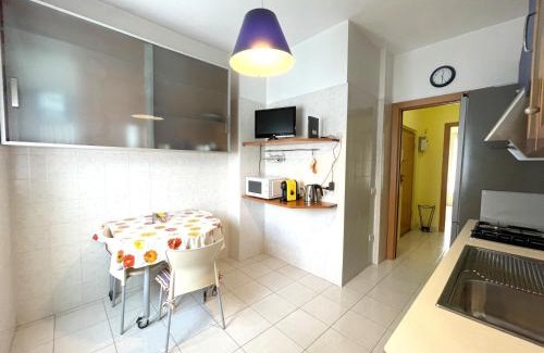 Chiesa Rossa Apartment | Child-Friendly Accomodo MIB28 Bivano near Navigli Canals