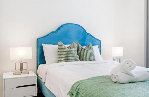 Lidcombe Apartment | Modern 3-Bedroom Retreat Near Accor Stadium with Pool