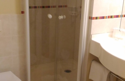 Saint-Pantaleon-de-Larche Hotel | Discover ACE Hôtel Brive-la-Gaillarde: Family-Friendly Stay