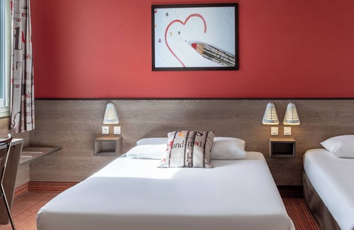 Saint-Pantaleon-de-Larche Hotel | Discover ACE Hôtel Brive-la-Gaillarde: Family-Friendly Stay