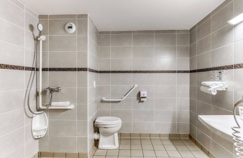 Saint-Victor Hotel | Top-Rated ACE Hôtel Montluçon: Family-Friendly Retreat