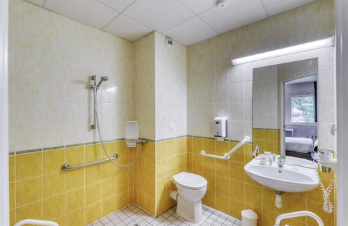 Riom Hotel | Guest Rated 9/10 at Ace Hôtel Riom with Family-Friendly Amenities