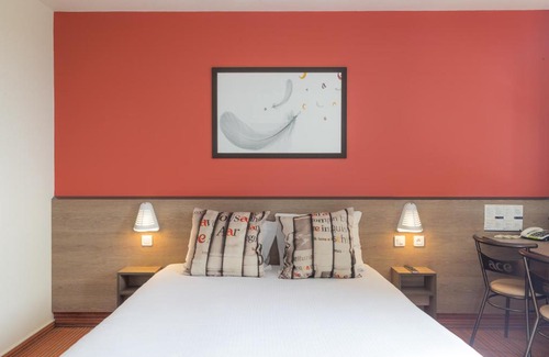 Saint-Andre-les-Vergers Hotel | Pet-Friendly Stay at Ace Hotel Troyes - Rated 8.1/10