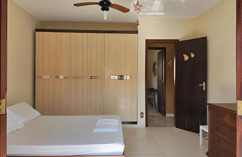 Itauna House | Acesso a Praia com Área Gourmet