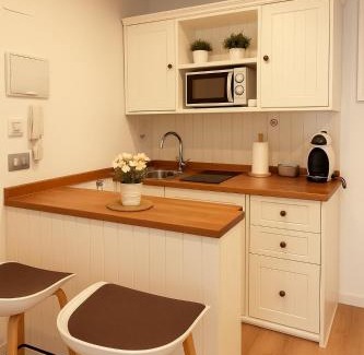 Alfalfa Apartment | Acetres 5: Family-Friendly Haven with High Guest Ratings