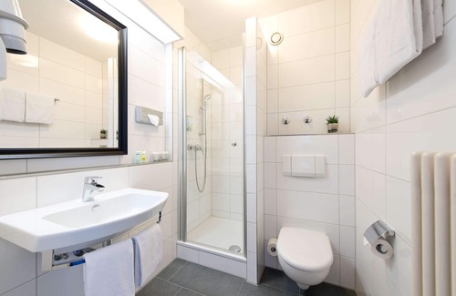 Neustadt an der Weinstrasse Hotel | Comfortable ACHAT Hotel Neustadt with Spa & Family Options