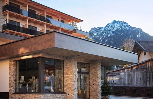 Buchau House | Family-Friendly Achensee Suite II with All-Inclusive Amenities
