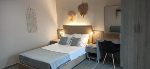 Achlia Apartment | Beachfront Achlia Apartments: Ocean Views & Pet Friendly