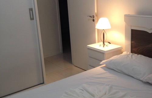 Jacarepagua Apartment | Inviting Resort in Barra da Tijuca with Oceanfront Views
