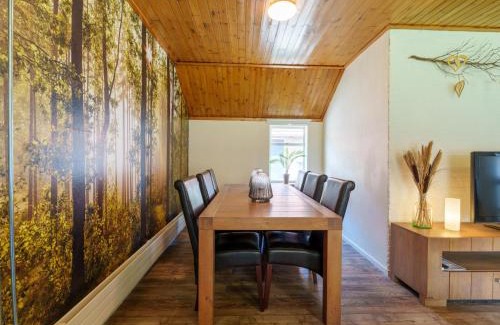 Knegsel House | Guest Rated 10/10 at Achter de Vijf Linden - Family Friendly