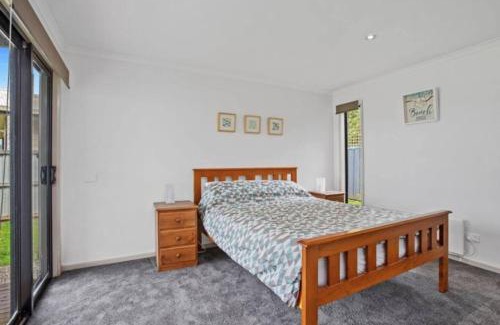 Apollo Bay House | Ackton Shores - Valley Views
