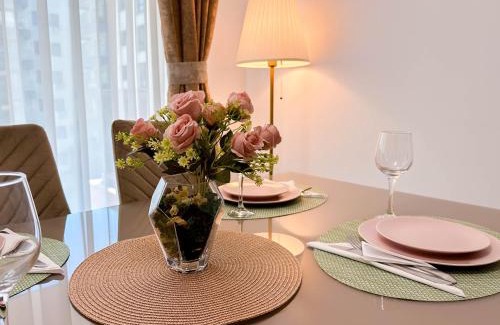 Pipera Apartment | Elegant 3-Bedroom Apartment with Oceanfront Views