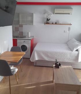 Arcos de la Frontera Apartment | Cozy Full Apartment with Child-Friendly Amenities