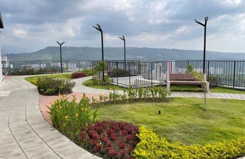 Floridablanca Apartment | Cozy Apartment Near Clinic with Oceanfront Views and Pool