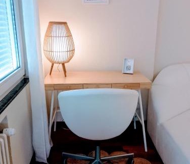 Oviedo City Centre Apartment | Comfortable Apartment Steps from Gascona with Free WiFi