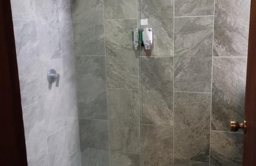 La Mariscal Apartment | Cozy Apartment Near Universidad Católica, Quito - Pet Friendly