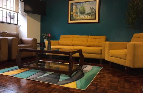 La Mariscal Apartment | Cozy Apartment Near Universidad Católica, Quito - Pet Friendly