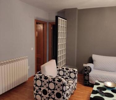 Ferrera Apartment | Cozy Apartment in Noreña - Pet and Child Friendly Escape