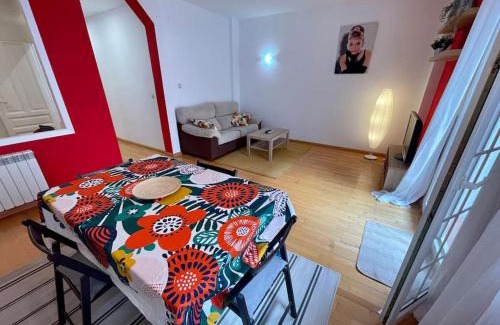 La Magdalena Apartment | Inviting Apartment in Zaragoza for Family Getaways