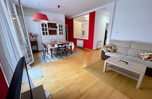 La Magdalena Apartment | Inviting Apartment in Zaragoza for Family Getaways
