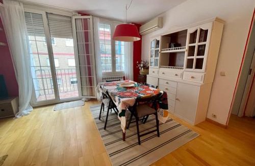 La Magdalena Apartment | Inviting Apartment in Zaragoza for Family Getaways