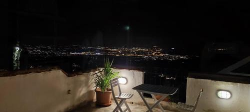 La Zubia Apartment | Cozy Private Apartment with Breathtaking Views, Pet Friendly