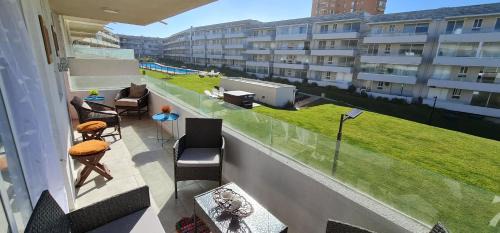 El Tabo Apartment | Beachfront Getaway: ACOGEDOR Dpto en EL TABO with Pool