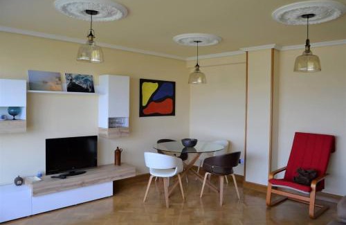 Souto Apartment | Cozy Apartment with Harbor Views in Sada - Rated 9.2/10