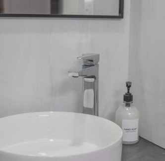 Chetumal House | Cozy Getaway for Two with Pool and Hot Tub Amenities