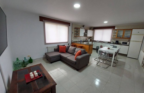 Neda House | Cozy Country House: Ideal for Family Gatherings & Events