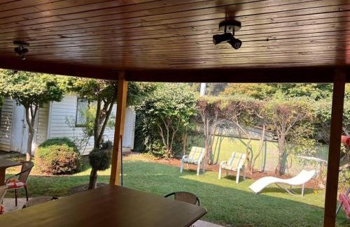 Dichato House | Cozy Retreat in Pingueral with Pool and Hot Tub