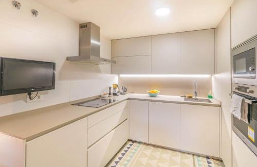 Mendillorri Apartment | Relax in a Cozy Pet-Friendly Retreat for Families