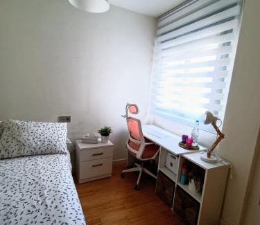 Norte House | Cozy Private Room with Ocean View in Villa Mayka