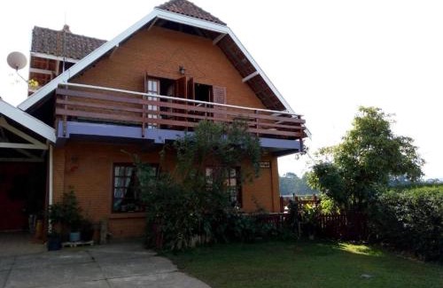 Campos do Jordao House | Discover Acomodação Flor Liz for Your Next Getaway
