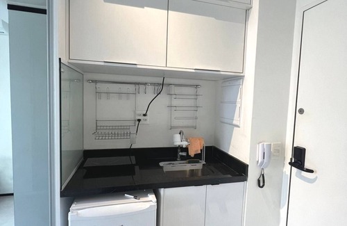 Santa Cecilia Apartment | Convenient Studio Steps from Metro Santa Cecília Station